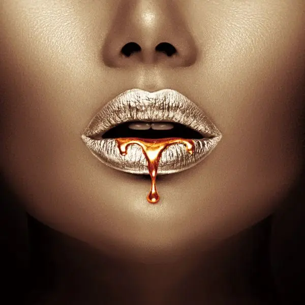 Glasschilderij 120x80cm Zilver met gouden lippen