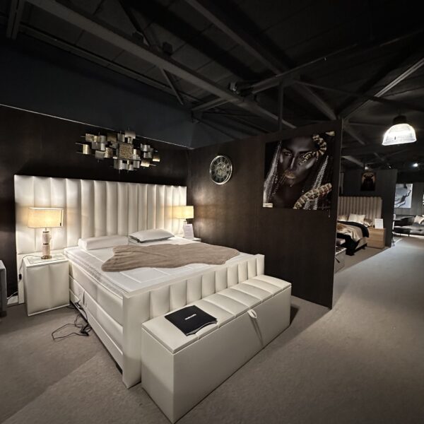 Boxspring Leonidas – Elektrisch verstelbaar in wit (180x200 cm)