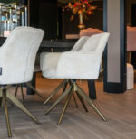 7734+S4553_FR_WHITE_CHENILLE+-VA-0098+S4485_PINK_VELVET+SETTING_6-setting.jpg